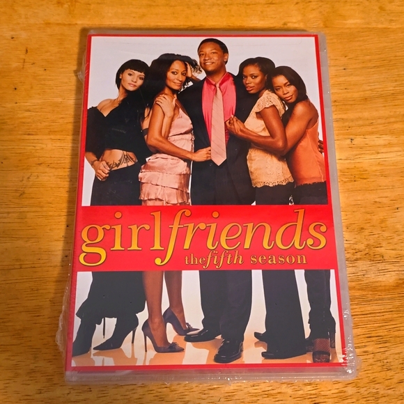Girlfriends The Fifth Season - Picture 1 of 4